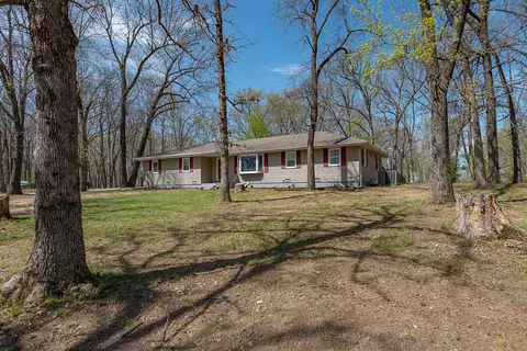 Exterior - 3576 N Kossen Ln, Springfield, MO 65803 photo 3 of 18