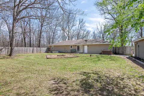 Exterior - 3576 N Kossen Ln, Springfield, MO 65803 photo 11 of 18