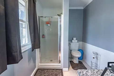 Bath - 3576 N Kossen Ln, Springfield, MO 65803 photo 5 of 6