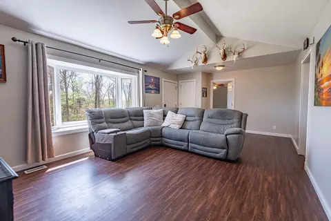 Living - 3576 N Kossen Ln, Springfield, MO 65803 photo 1 of 1