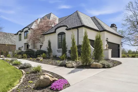 Exterior - 3752 Eaglescliffe Dr, Springfield, MO 65809 photo 7 of 16