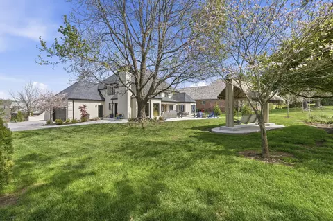 Exterior - 3752 Eaglescliffe Dr, Springfield, MO 65809 photo 14 of 16