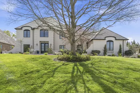 Exterior - 3752 Eaglescliffe Dr, Springfield, MO 65809 photo 3 of 16