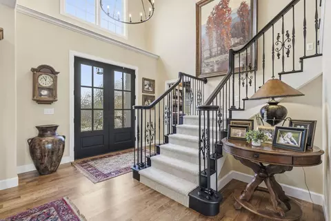 Entry Way - 3752 Eaglescliffe Dr, Springfield, MO 65809 photo 1 of 3