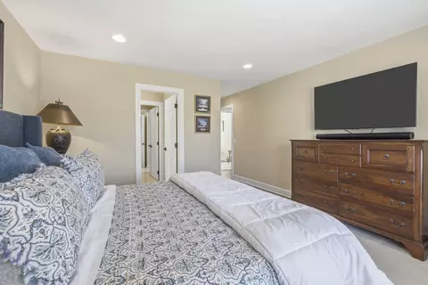 Bedroom - 3752 Eaglescliffe Dr, Springfield, MO 65809 photo 5 of 8