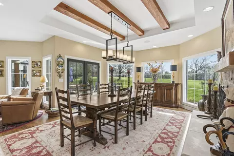 Dining - 3752 Eaglescliffe Dr, Springfield, MO 65809 photo 2 of 4