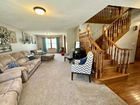 Living - 1729 N Pine St, Marshfield, MO 65706 photo 2 of 2