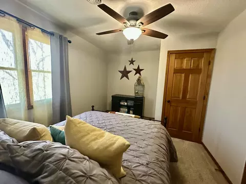 Bedroom - 1729 N Pine St, Marshfield, MO 65706 photo 4 of 5