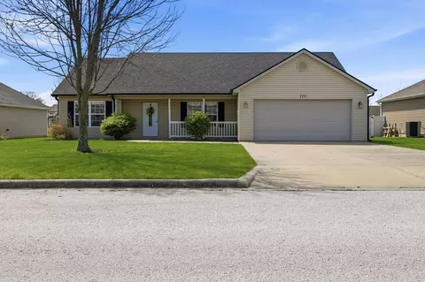 770 E Parkview St, Bolivar, MO 65613