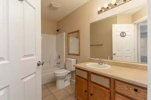 Bath - 4442 W Normal St, Springfield, MO 65802 photo 3 of 3