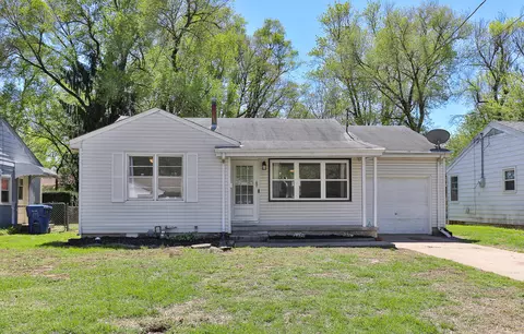 206 E Cherokee St, Springfield, MO 65807