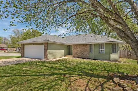 316 Hillcrest Ave, Nixa, MO 65714 photo 3