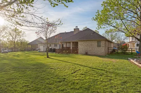 Exterior - 4976 S Eldon Ave, Springfield, MO 65810 photo 10 of 11