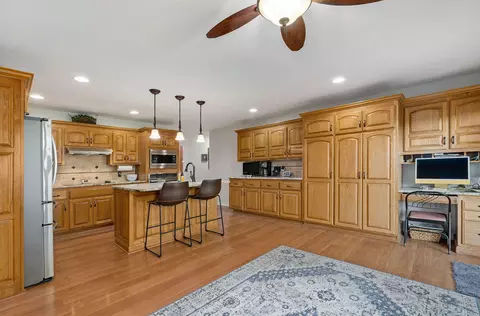 Kitchen - 4976 S Eldon Ave, Springfield, MO 65810 photo 1 of 6