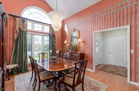 Dining - 4976 S Eldon Ave, Springfield, MO 65810 photo 2 of 2