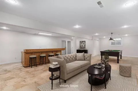 Living - 4976 S Eldon Ave, Springfield, MO 65810 photo 2 of 3