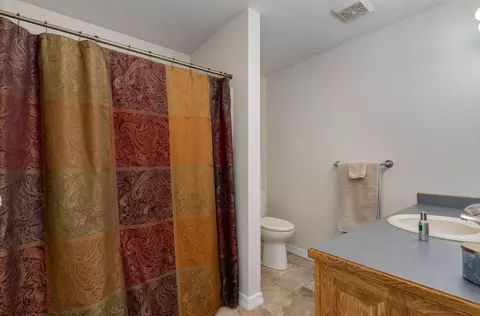 Bath - 4976 S Eldon Ave, Springfield, MO 65810 photo 7 of 8