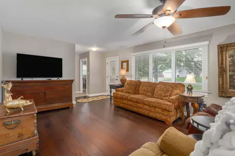 Living - 1919 E Cambridge St, Springfield, MO 65804 photo 1 of 1