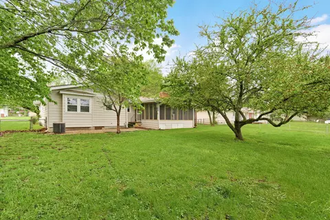 Exterior - 1919 E Cambridge St, Springfield, MO 65804 photo 6 of 6