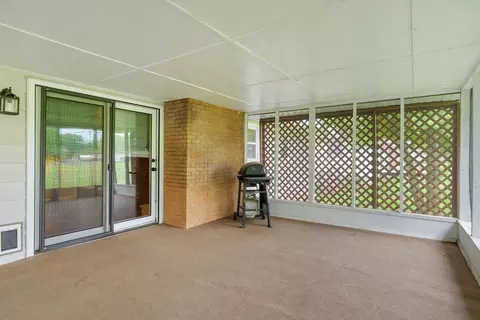 Exterior - 1919 E Cambridge St, Springfield, MO 65804 photo 3 of 6