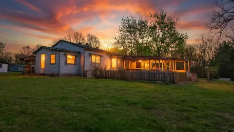1079 Ff Hwy, Alton, MO 65606