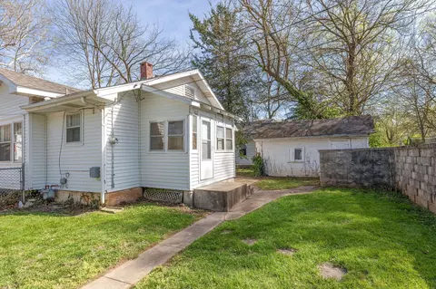 735 S Missouri Ave, Springfield, MO 65806 photo 18