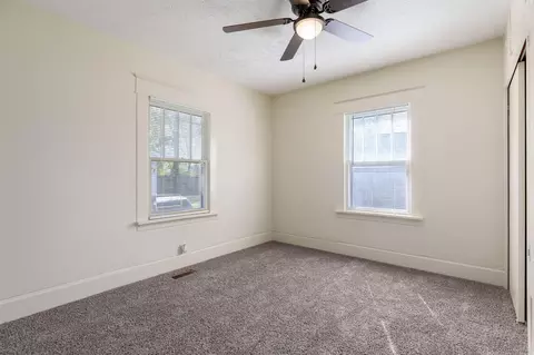 735 S Missouri Ave, Springfield, MO 65806 photo 13