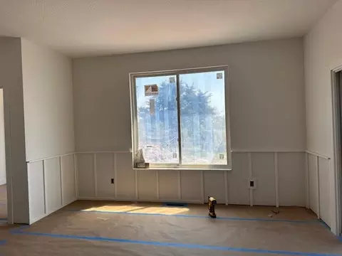 Living - 5154 N Seacrest Dr, Ozark, MO 65721 photo 2 of 2
