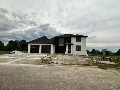 5154 N Seacrest Dr, Ozark, MO 65721