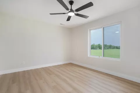 Bedroom - 5154 N Seacrest Dr, Ozark, MO 65721 photo 5 of 8