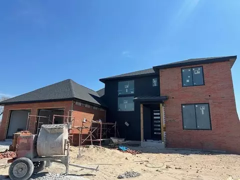 5154 N Seacrest Dr, Ozark, MO 65721