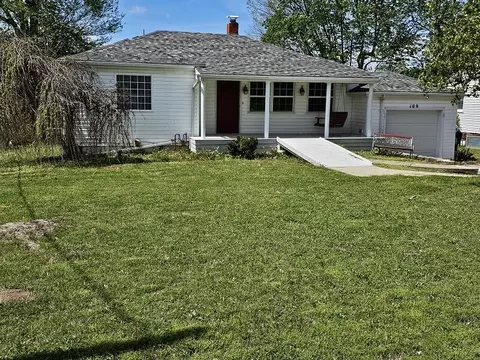 109 N Maple Ln, Ash Grove, MO 65604