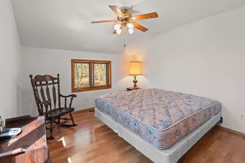 Bedroom - 24304 Mustang Ln, Shell Knob, MO 65747 photo 9 of 14