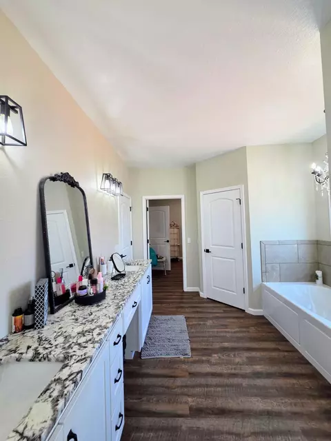Bath - 1814 County Road 364, Thayer, MO 65791 photo 4 of 7