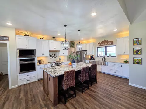 Kitchen - 1814 County Road 364, Thayer, MO 65791 photo 1 of 4