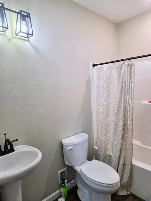 Bath - 1814 County Road 364, Thayer, MO 65791 photo 7 of 7
