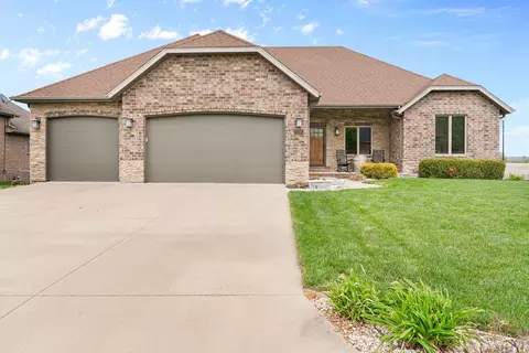 3238 S Juniper Ave, Springfield, MO 65804
