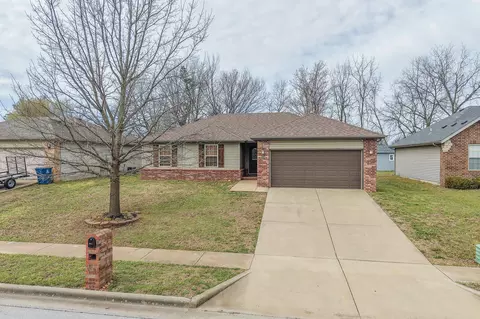 505 S Casa Grande Ave, Springfield, MO 65802