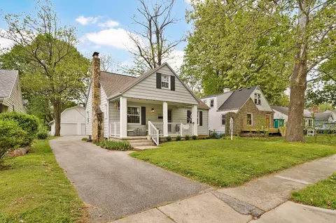 1449 E University St, Springfield, MO 65804