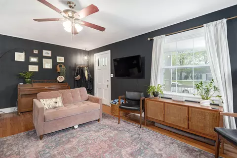 Living - 1449 E University St, Springfield, MO 65804 photo 2 of 3