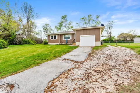 6 S Hillside Dr, Nixa, MO 65714 photo 3