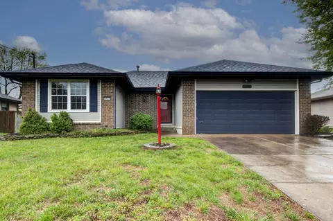 2127 S Golden Ave, Springfield, MO 65807