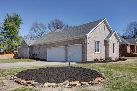 811 W Jackson Ave, Nixa, MO 65714 photo 2