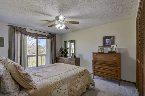 Bedroom - 3109 Brinkley Rd, Marshfield, MO 65706 photo 3 of 9