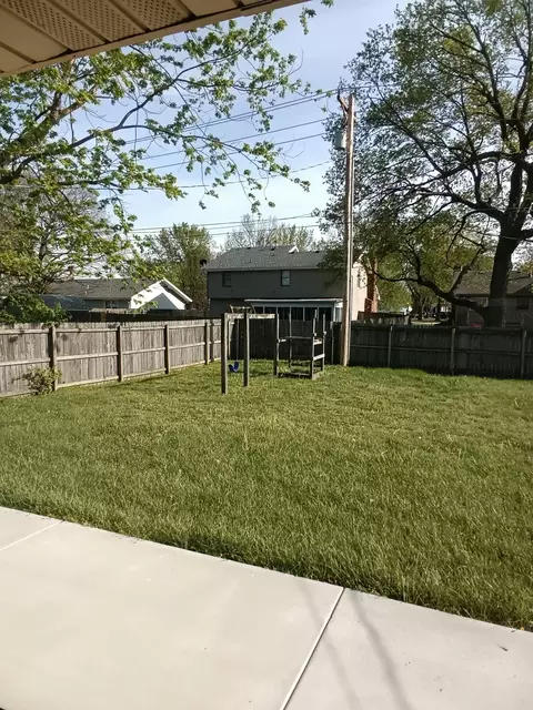Exterior - 2782 W Swan St, Springfield, MO 65807 photo 5 of 5