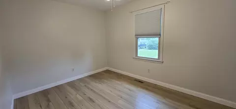 Bedroom - 2782 W Swan St, Springfield, MO 65807 photo 3 of 4