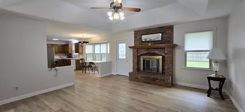 Living - 2782 W Swan St, Springfield, MO 65807 photo 2 of 3