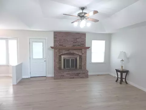 Living - 2782 W Swan St, Springfield, MO 65807 photo 3 of 3