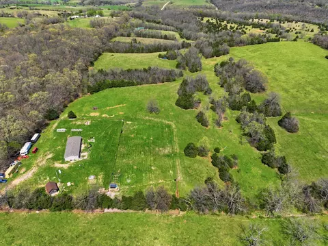 14489 Farm Road 1155, Cassville, MO 65625
