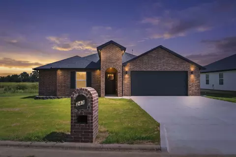243 Kori Ct, Mount Vernon, MO 65712